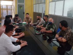 Staf Intelijen Yonmarhanlan I Ikuti Rapat Koordinasi Penanganan Tawuran di Belawan