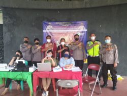 Polsek Medan Timur Bersama Pekerja Seni Gelar Vaksinasi di Gedung Eks TBSU