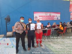 Bhabinkamtibmas Kelurahan Matahalasan Kecamatan Tanjung Balai Utara Ajak Masyarakat Untuk Vaksin