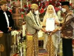 Syah, Usai Menikah Ketua MK Anwar Usman – Idayati Dapat KTP EL Baru