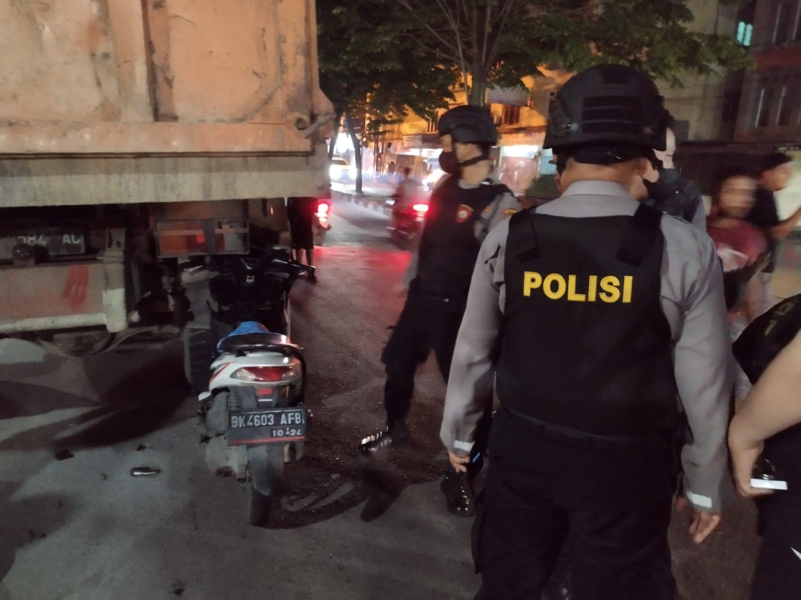 Temukan Laka Lantas Saat Patroli, Ini Yang Dilakukan Unit Turjawali Sat Samapta Polrestabes Medan