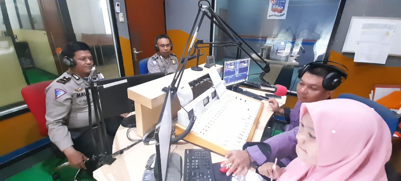 Dialog Interaktif di Radio, Kasatlantas Ajak Warga Medan Patuh Berlalulintas