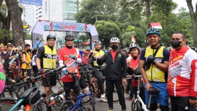 Kapolrestabes Medan Ikuti Fun Bike HUT Bhayangkara ke-76 Tahun