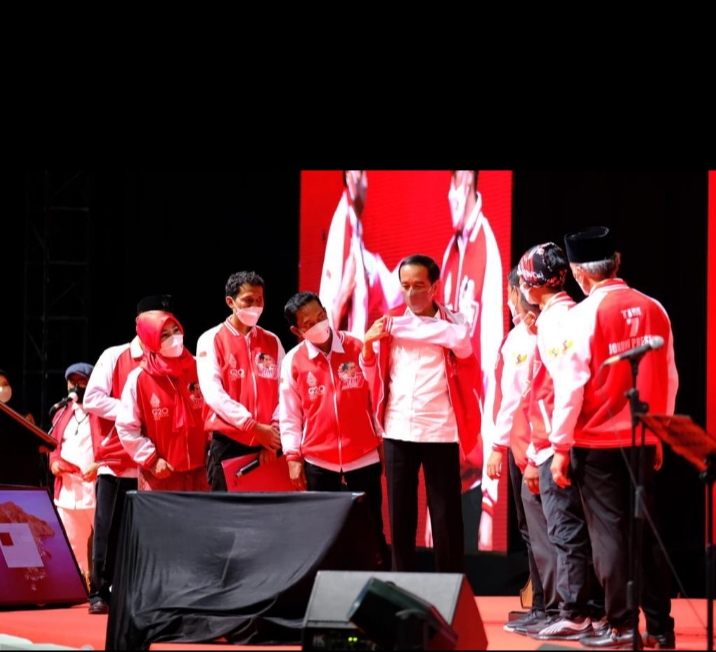 Relawan Muda Tim 7, Menyatakan Satu Sikap 2024 Bersama Jokowi