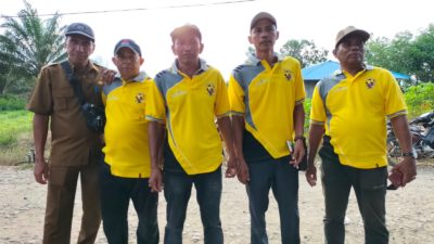 Rahmadi Buka Turnamen Sepak Bola Golkar Cup 2022 di Desa Tani Berambai Barito Kuala