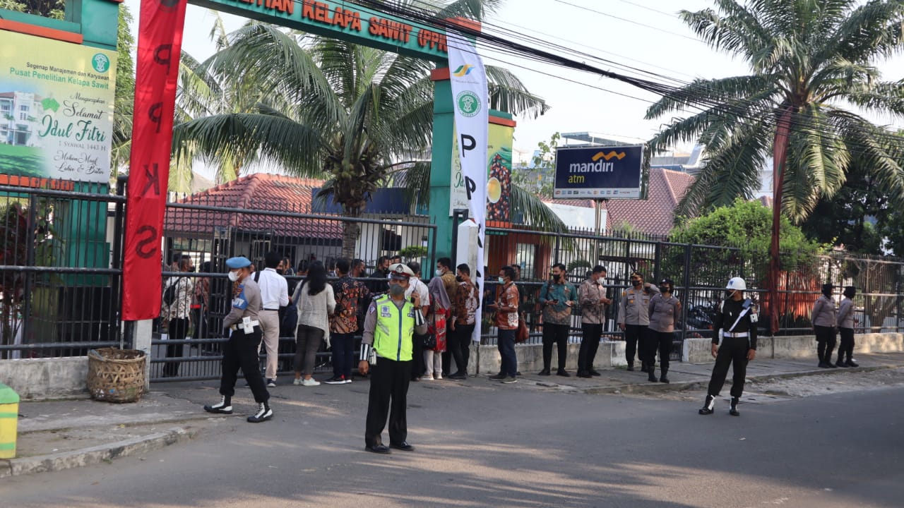 Dikawal TNI-Polri, Kunker Presiden RI di Pasar Petisah Medan Berjalan Lancar