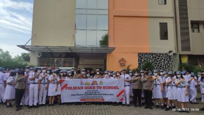 Sambut HUT ke -74, Srikandi Polrestabes Medan Gelar Polwan Goes To School di SMA Santo Thomas 1