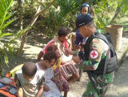 Anak Papua Sehat, Satgas Yonif 126/KC Keliling Berikan Sirup Multivitamin Kepada Anak Perbatasan 