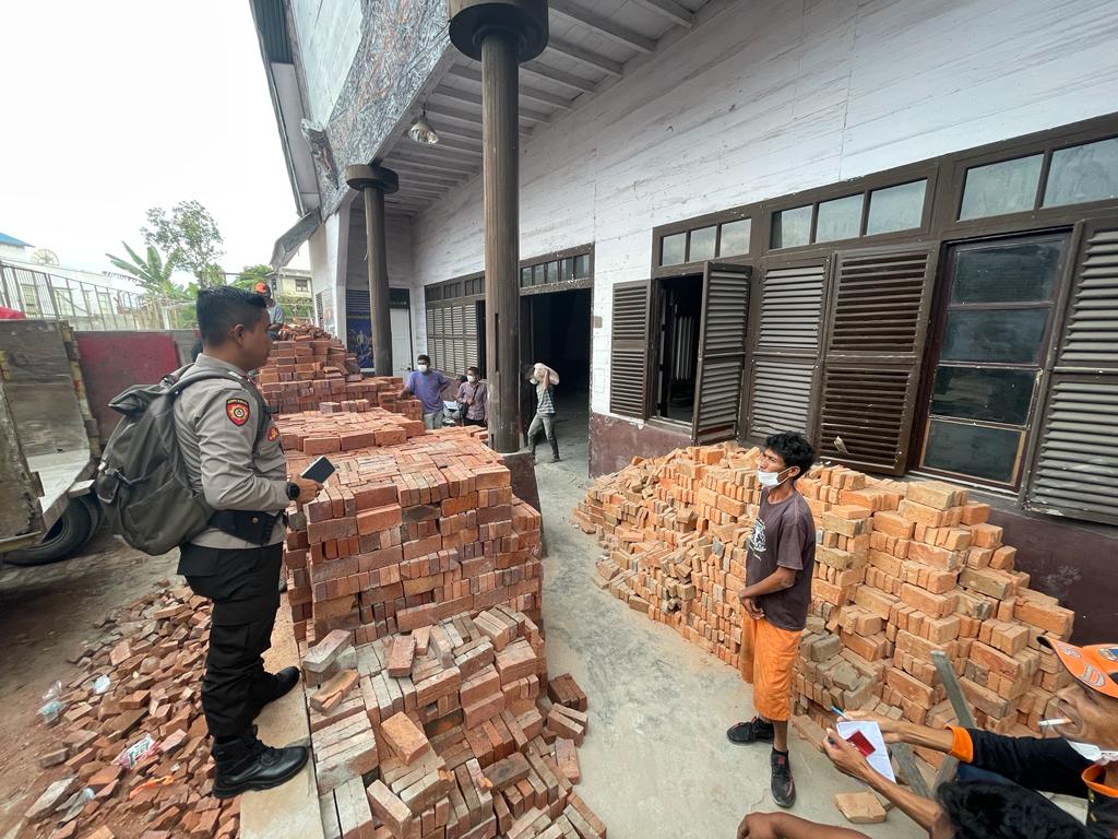 Polda Sumut Kirim 57 Truk Material Bangunan Untuk Korban Terdampak Gempa di Taput