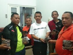 Sepulang Rakernas di Aceh, Ketua Pewarta Bagi Pisang Sale Pada Pengurus dan Anggota