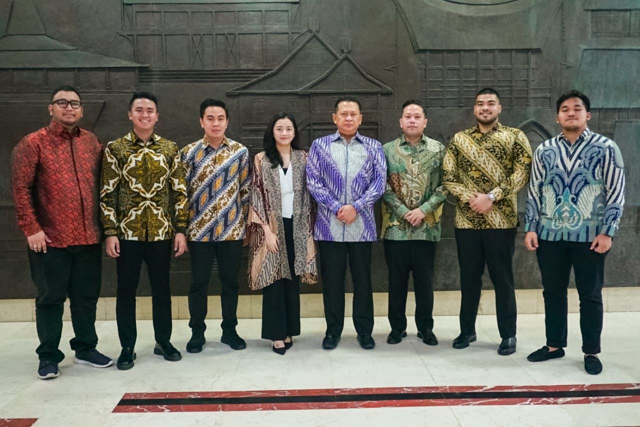 Terima Alumni SMA Taruna Nusantara, Ketua MPR RI Bamsoet Dorong Sosialisasi Empat Pilar MPR RI di Platform Media Sosial