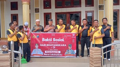 Sambut HUT Bhayangkara Ke-77 Polsek Kualuh Hilir Polres Lab. Batu Berikan Paket Sembako dan Bersihkan Rumah Ibadah 