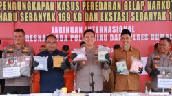 Polda Riau Ungkap Jaringan Narkoba Internasional, 9 Tersangka Diamankan