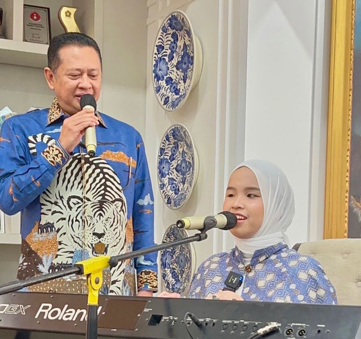 Ketua MPR RI Bamsoet Duet Nyanyikan Lagu 'My Way' Bersama Putri Ariani