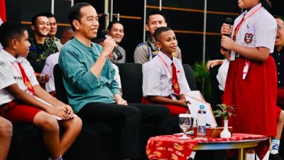 Saat Presiden Jokowi Ditanya Anak SD Kenapa Ibu Kota Tidak Dipindah ke Papua