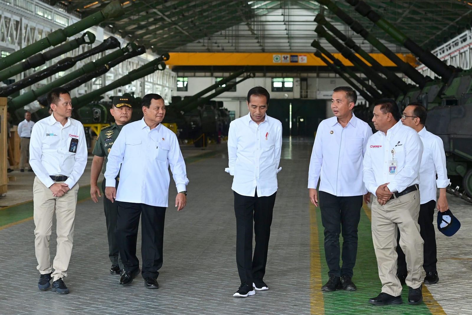 Presiden Jokowi Apresiasi Perkembangan Cepat PT Pindad