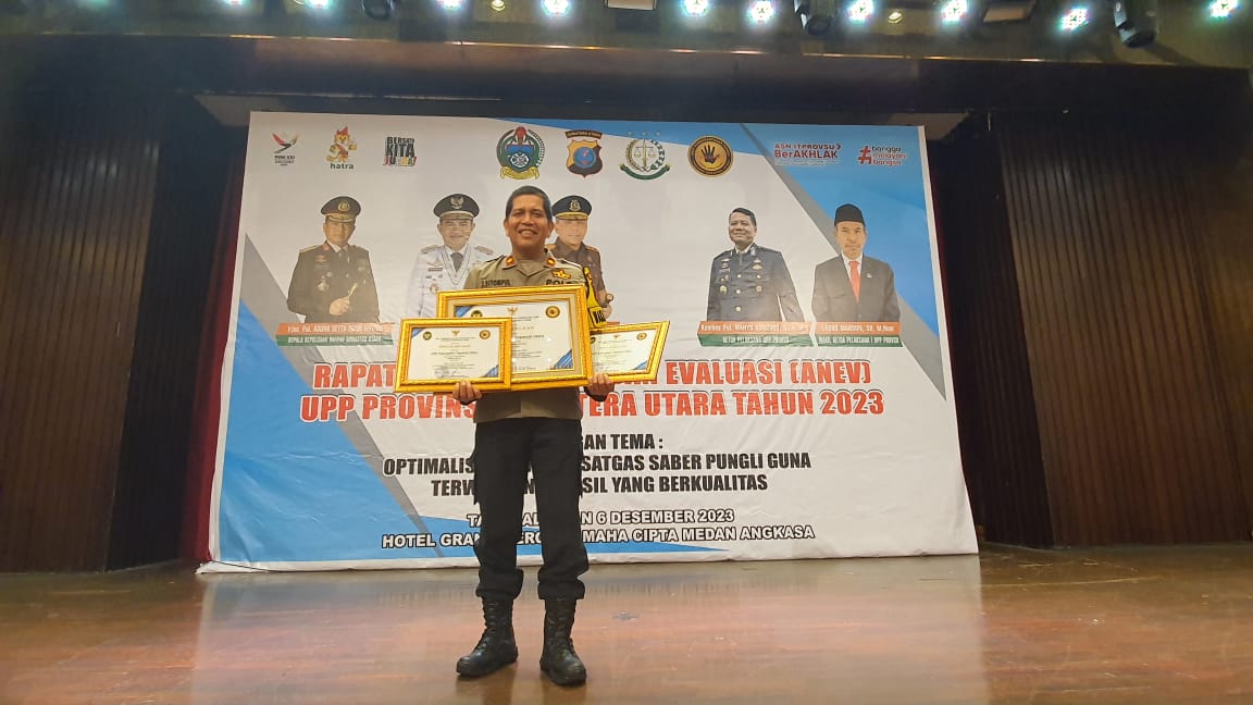 UPP Saber Pungli Kabupaten Taput Terima Piagam Penghargaan Dari UPP Saber Pungli Propinsi Sumut