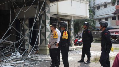 Tinjau Lokasi Ledakan Pipa Gas, Kapolrestabes Medan: Masyarakat Tetap Tenang dan Jangan Terpancing Berita Hoax