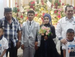 Di Pesta Pernikahan Masyarakat, Ikhwan SH MH Pakai Kaos Caleg DPR RI